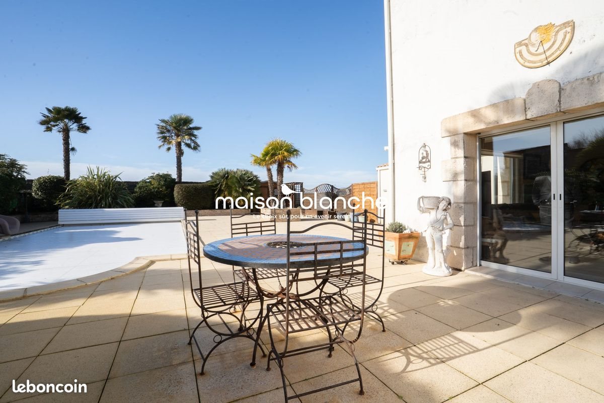 Maison à vendre, 230m², Longeville-sur-Mer