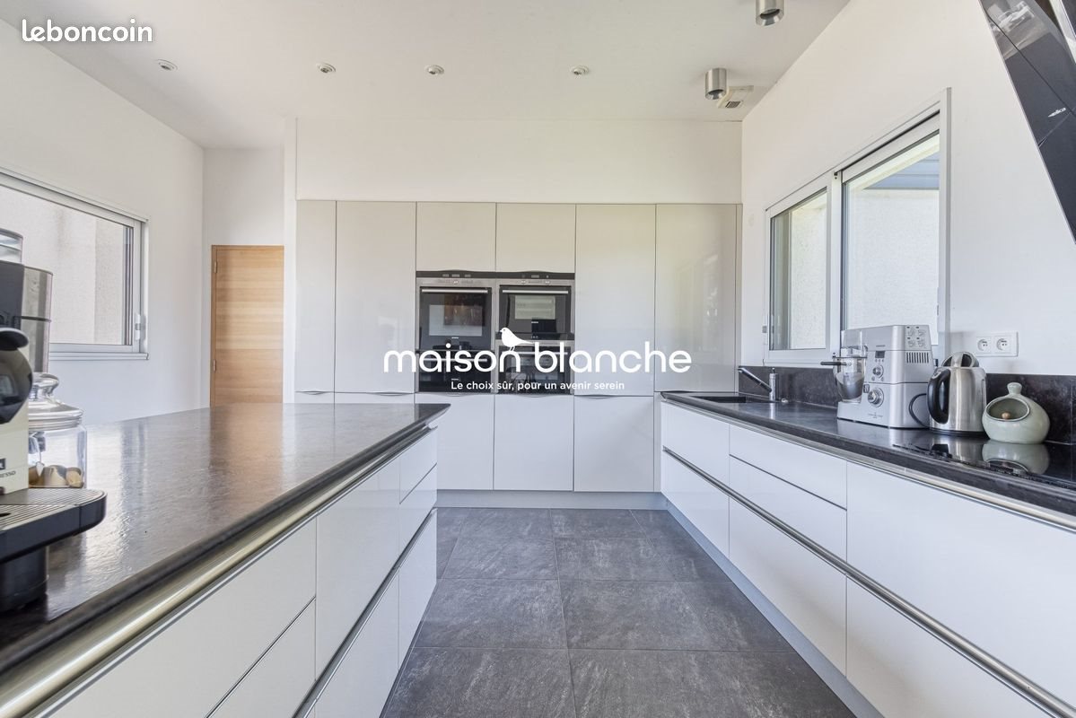 Maison à vendre, 329m², Feneu