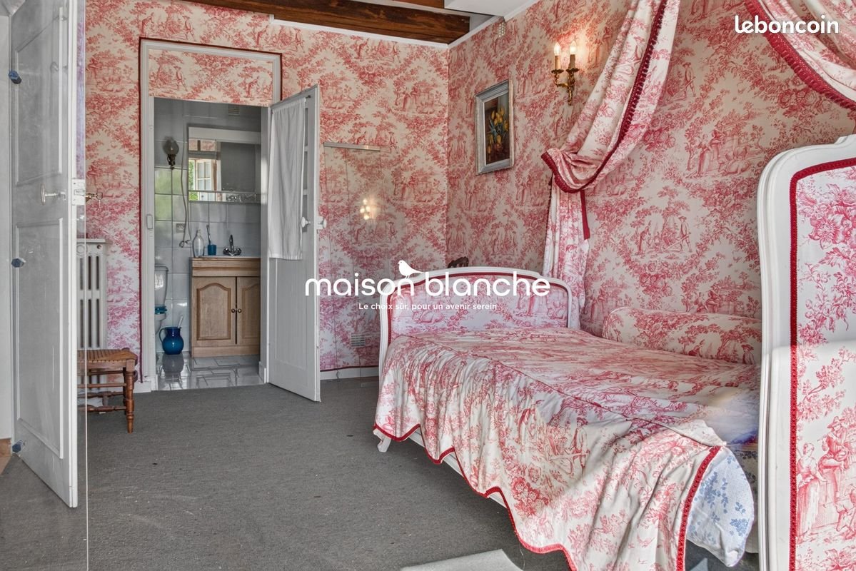 Maison à vendre, 235m², Fontevraud-l'Abbaye