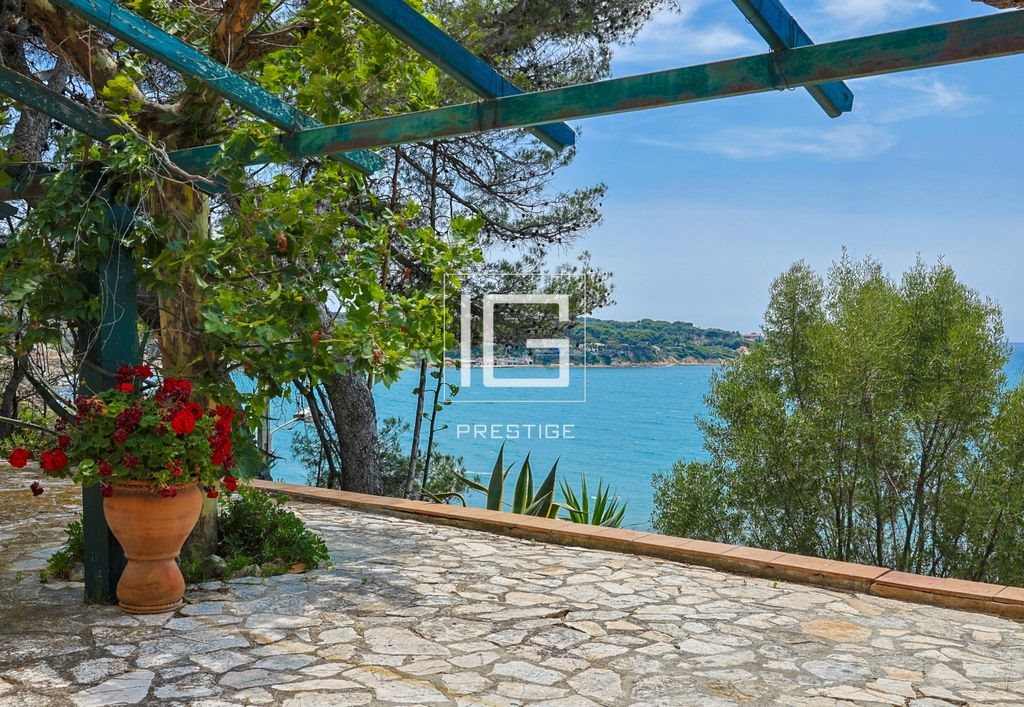 Maison à vendre, 237m², Sanary-sur-Mer