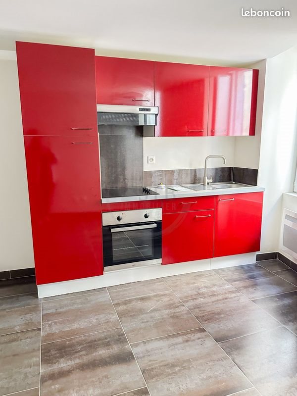 Appartement à louer, 39m², Aubenas
