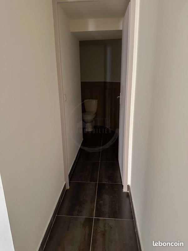 Appartement à louer, 39m², Aubenas