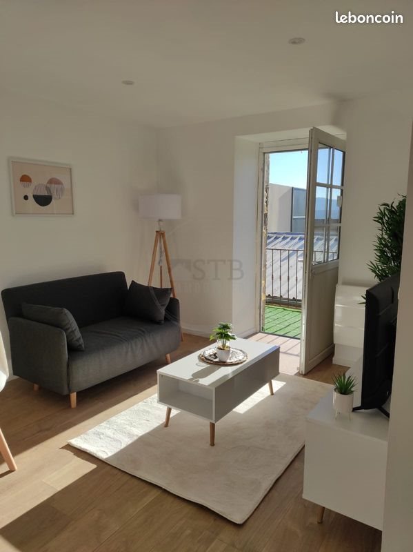 Appartement à louer, 30m², Aubenas