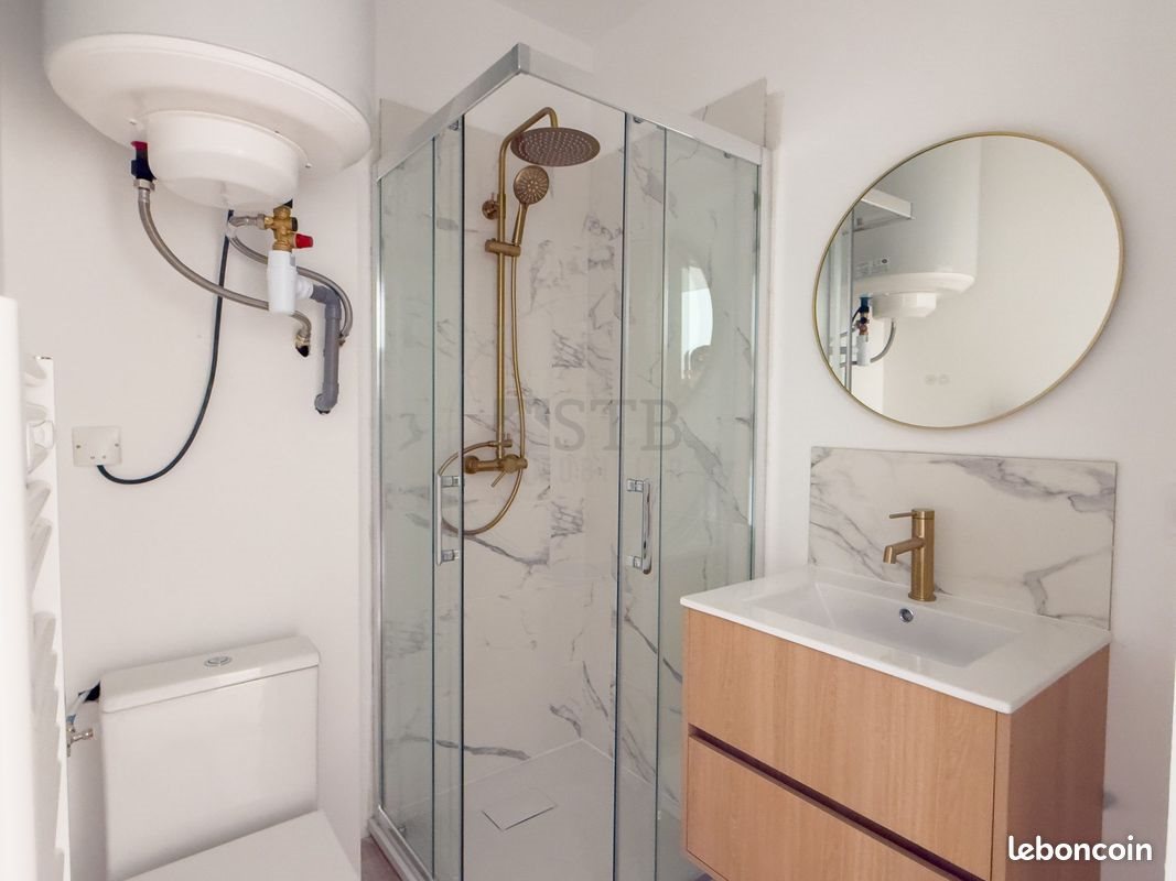 Appartement à louer, 42m², Aubenas