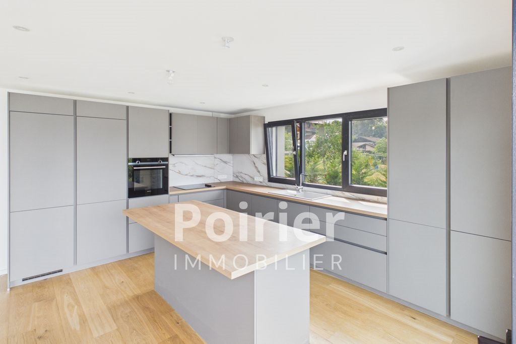 Maison à vendre, 171m², Lugrin