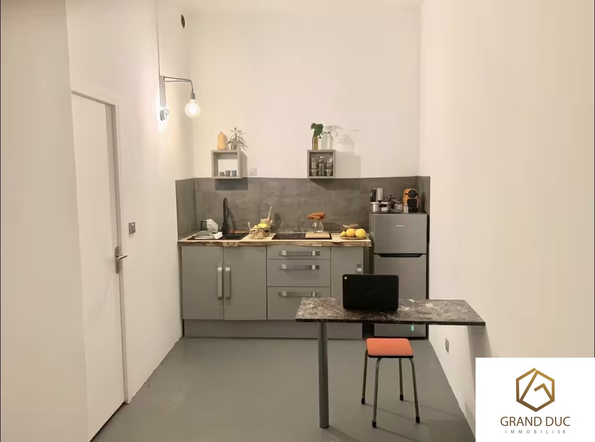 Appartement à louer, 34m², Marseille 2ème