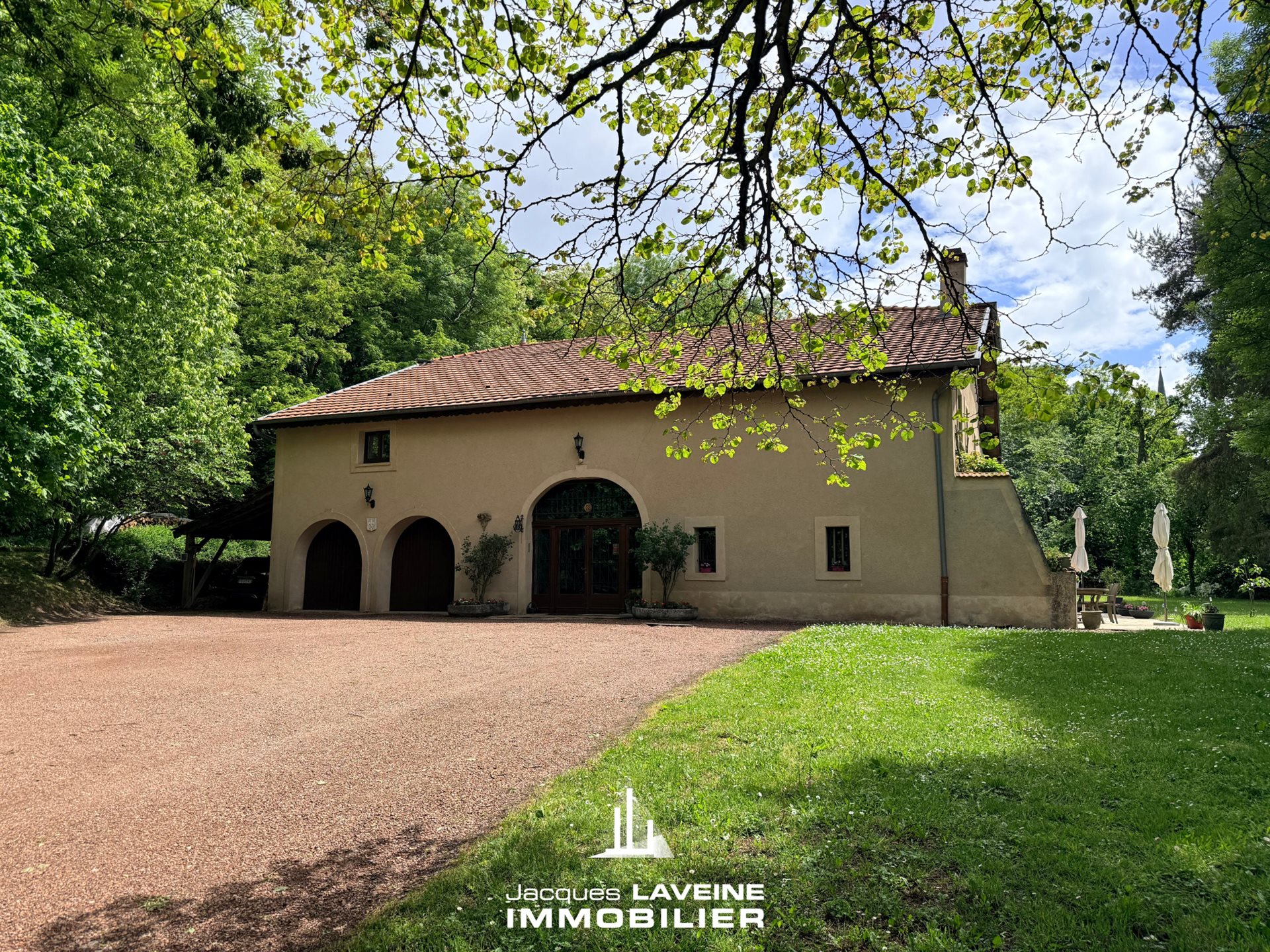 Maison à vendre, 306m², Courcelles-Chaussy