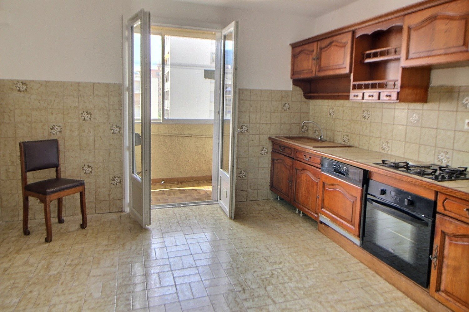 Appartement à louer, 99m², Ajaccio
