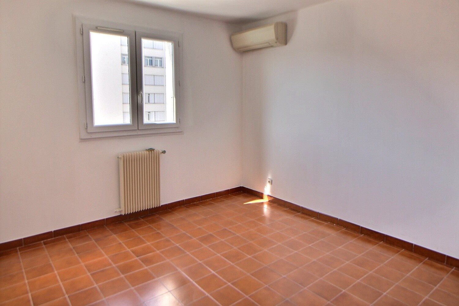Appartement à louer, 99m², Ajaccio