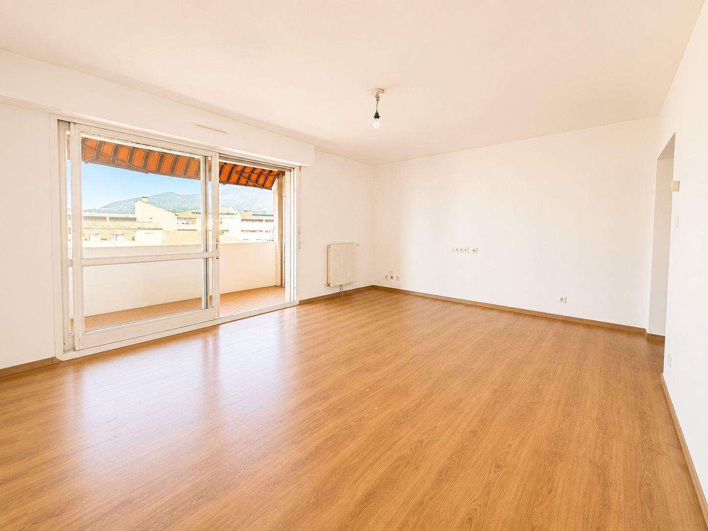 Appartement à louer, 93m², Ajaccio