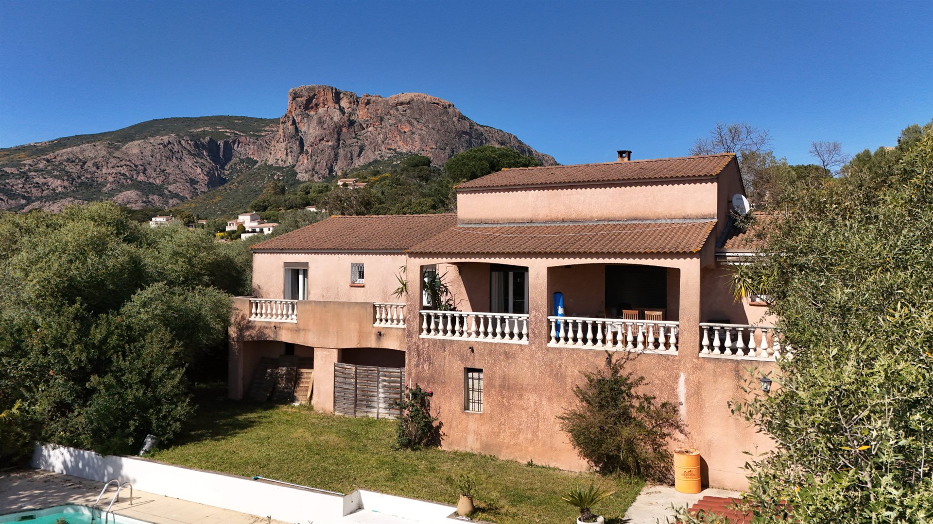 Maison à vendre, 176m², Afa