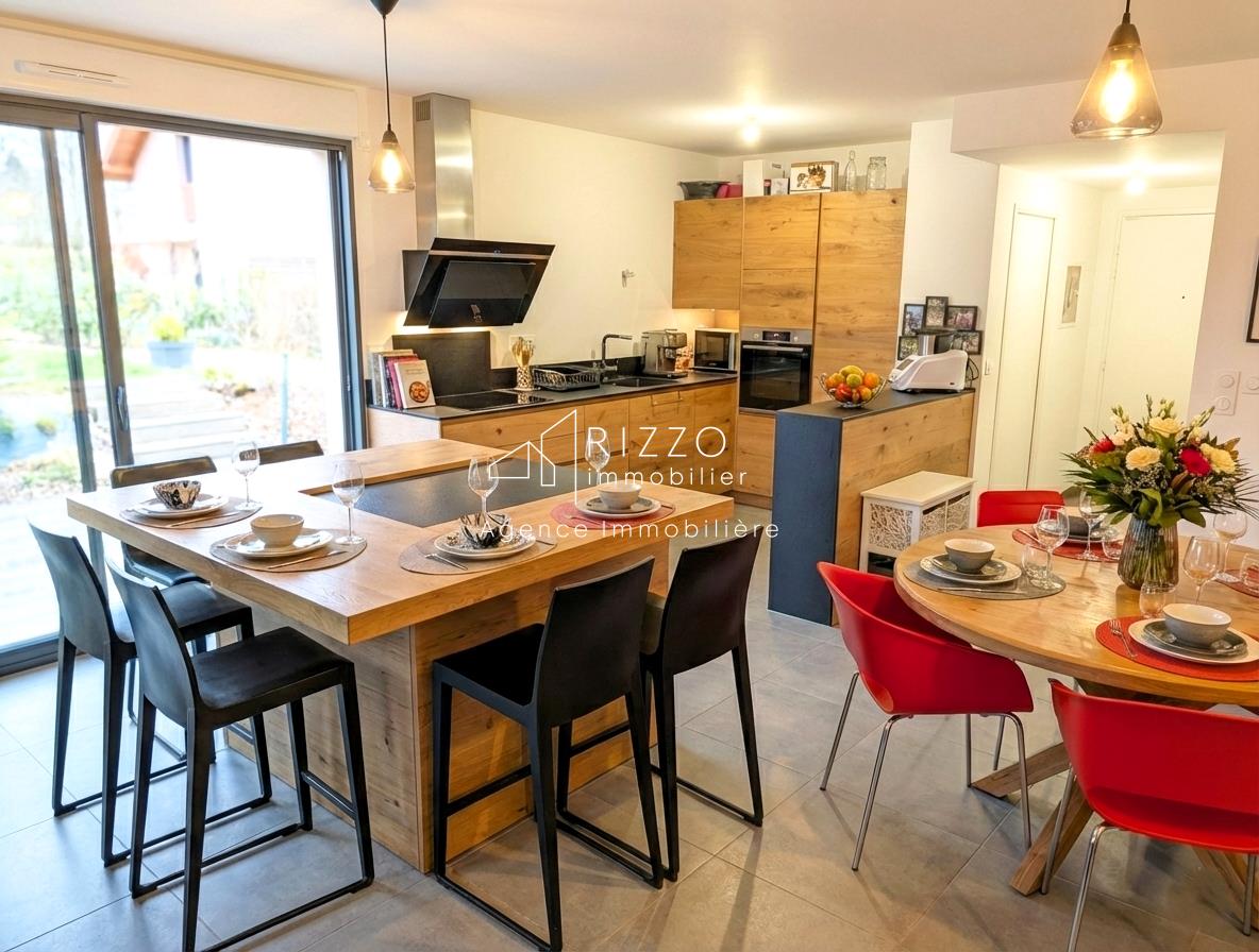 Appartement à vendre, 77m², Divonne-les-Bains