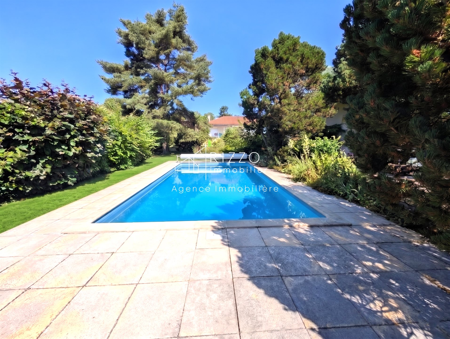 Maison à vendre, 196m², Prévessin-Moëns