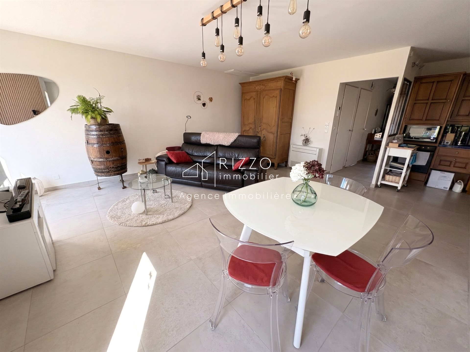 Maison à vendre, 125m², Gex