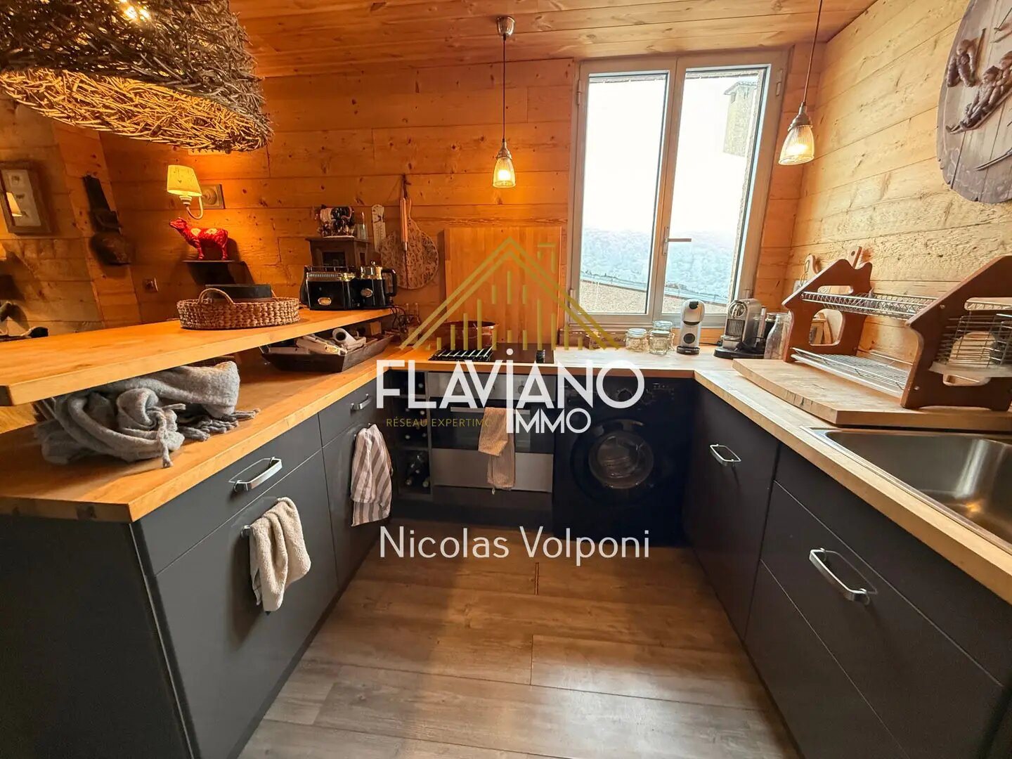 Appartement à vendre, 85m², Enchastrayes