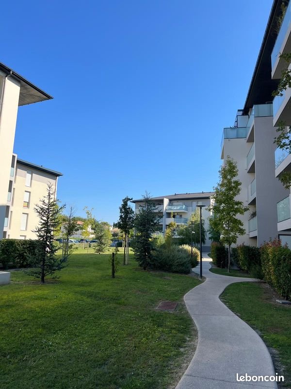 Appartement à louer, 65m², Marignane