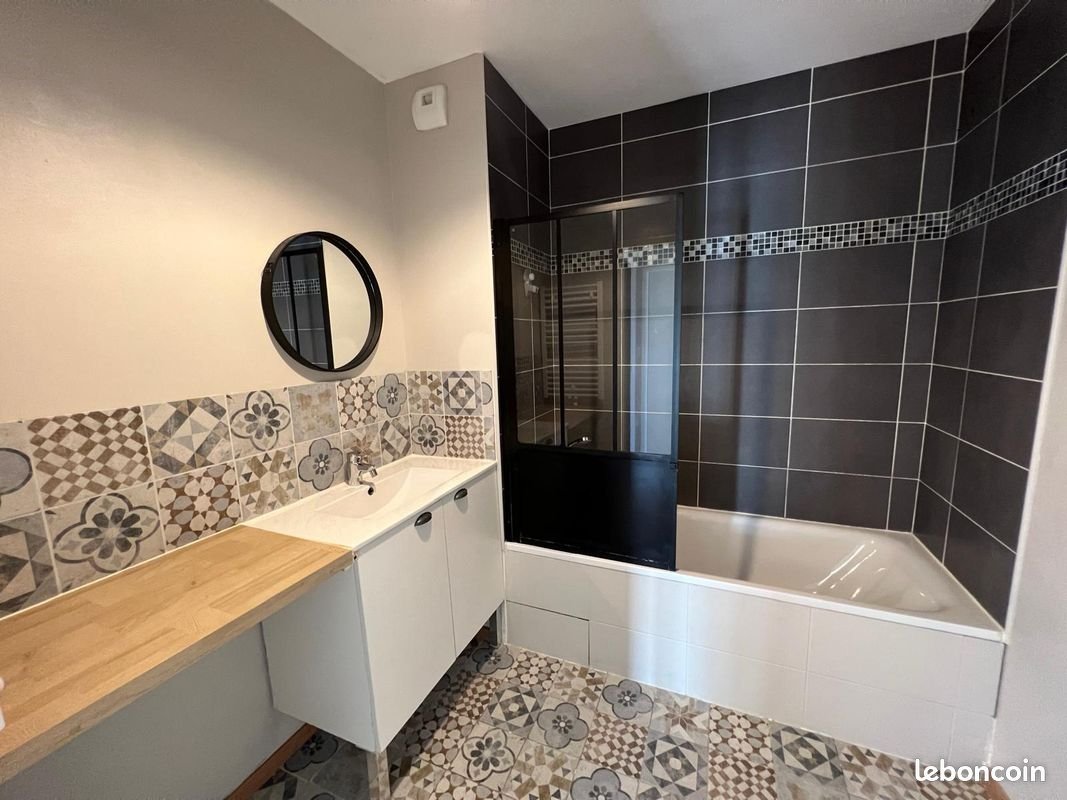 Appartement à louer, 65m², Marignane
