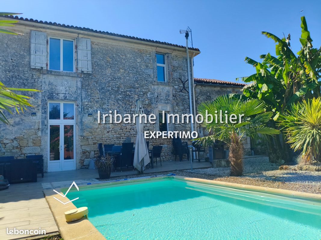 Maison à vendre, 130m², Saintes