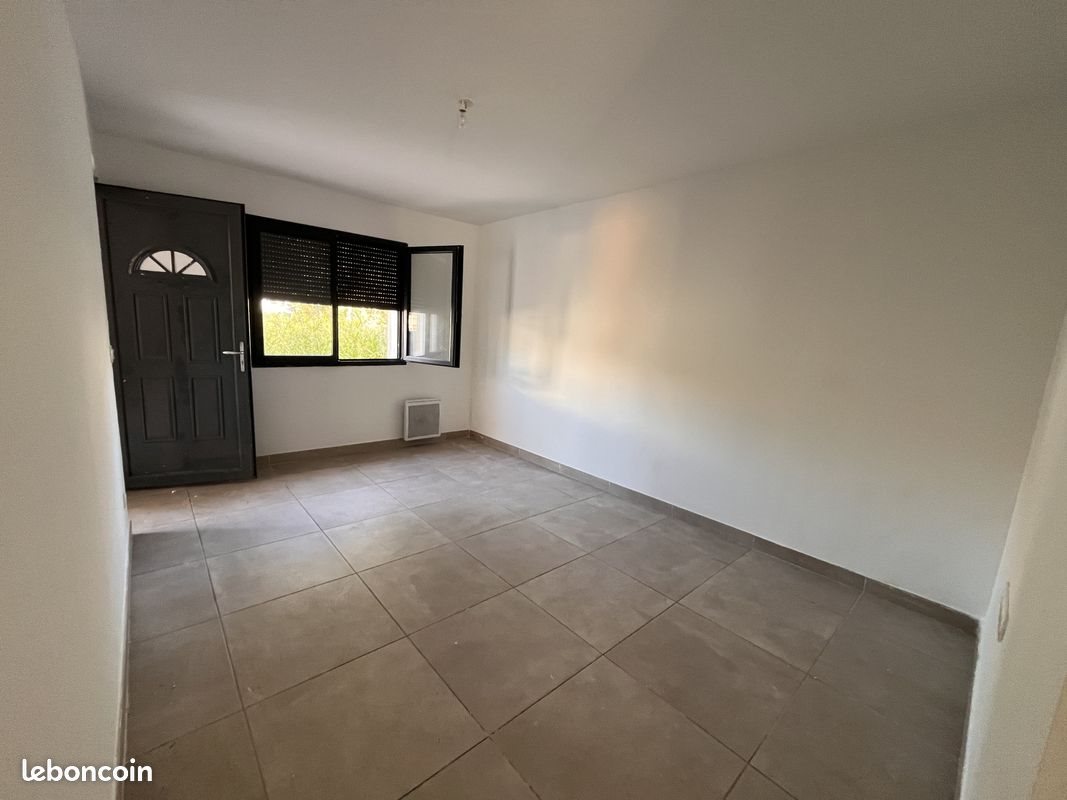Appartement à louer, 115m², Lunel-Viel