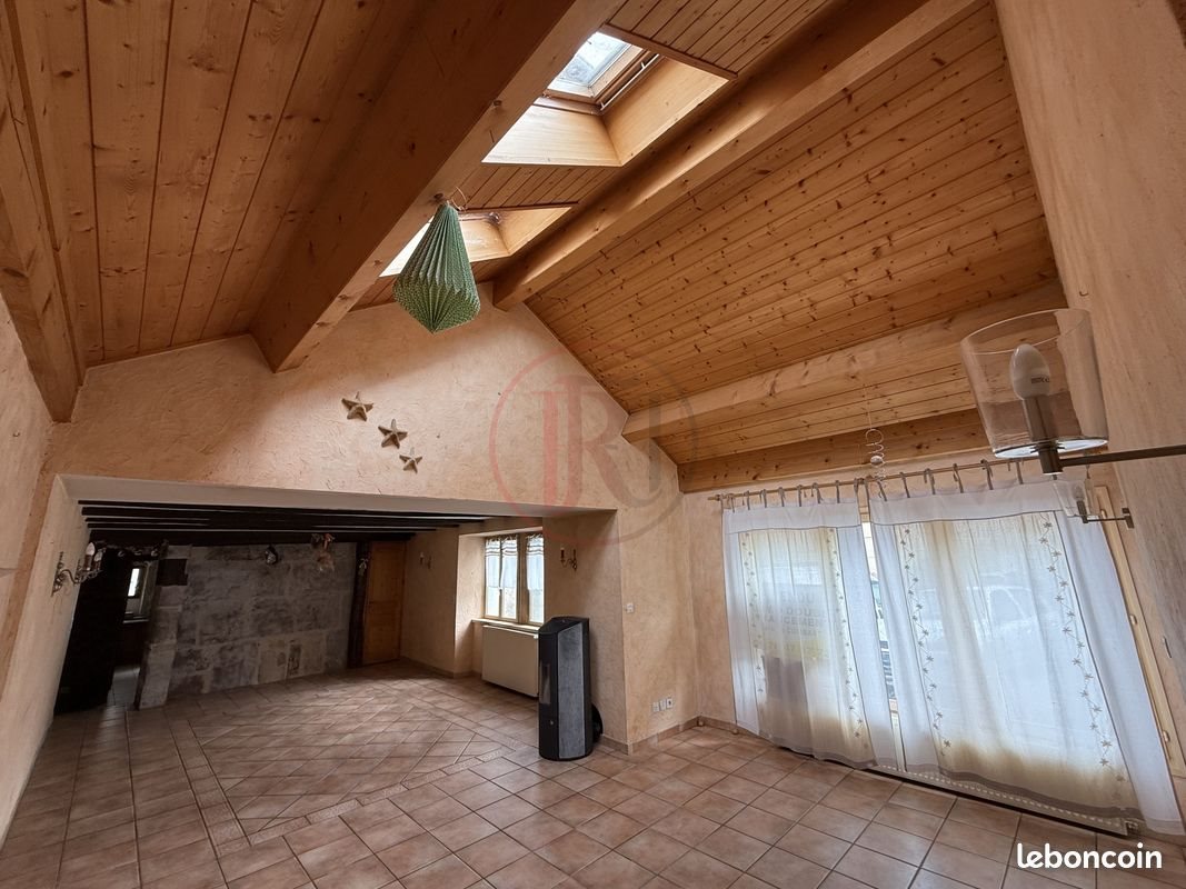 Maison à vendre, 163m², Ornans