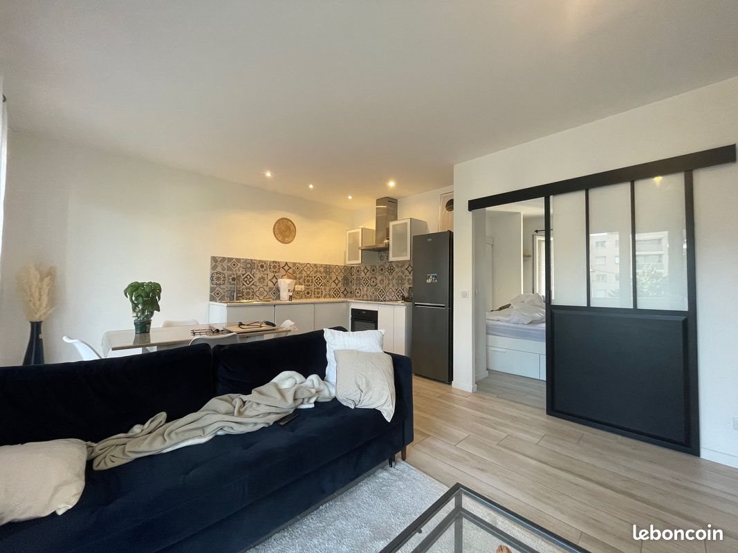 Appartement à louer, 37m², Cassis