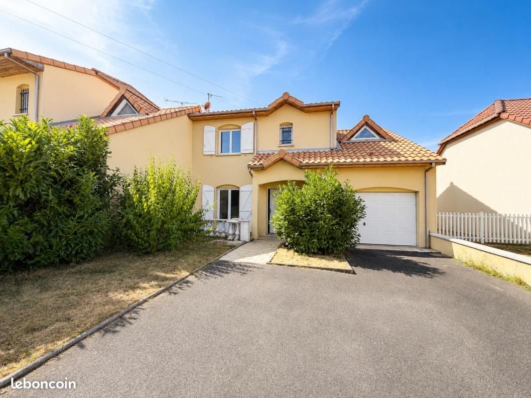 Maison à louer, 118m², Méréville