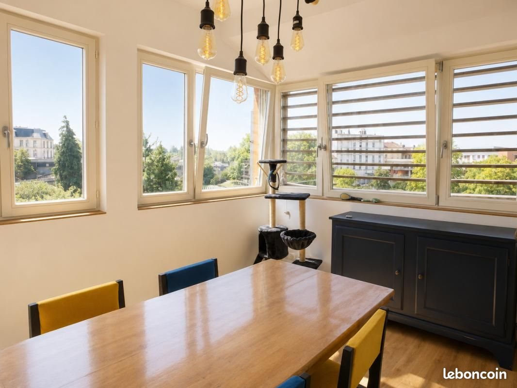 Appartement à louer, 49m², Saint-Max