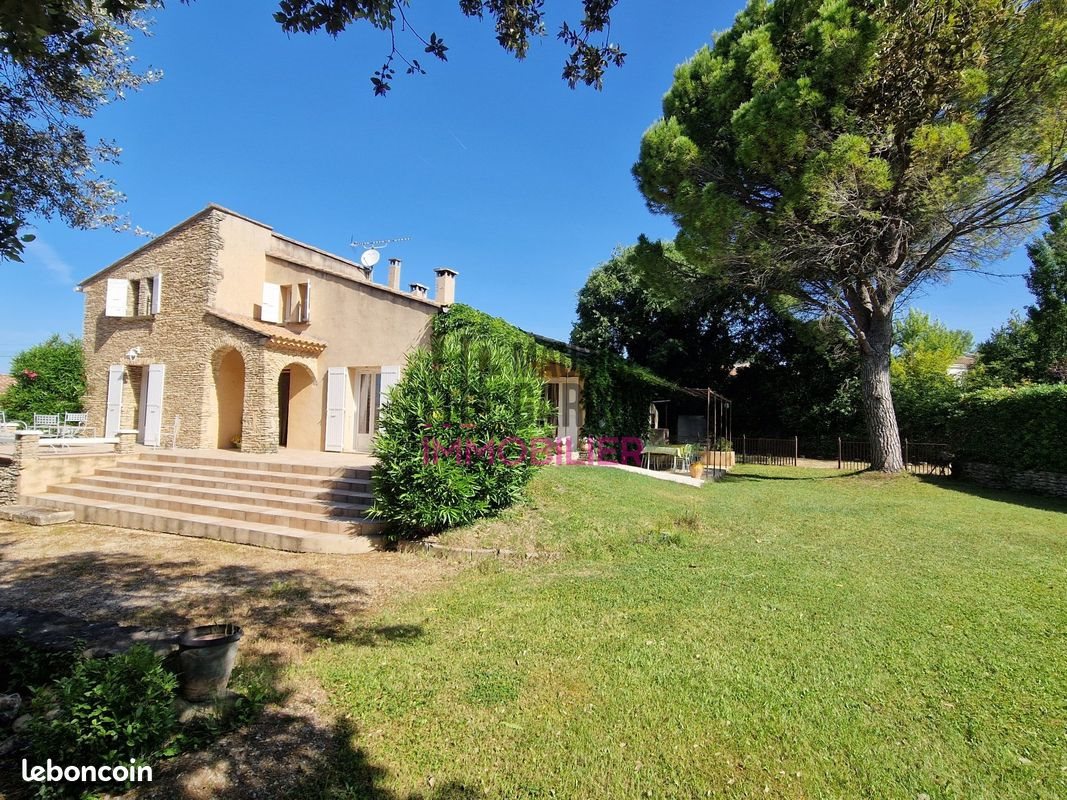 Maison à vendre, 197m², L'Isle-sur-la-Sorgue