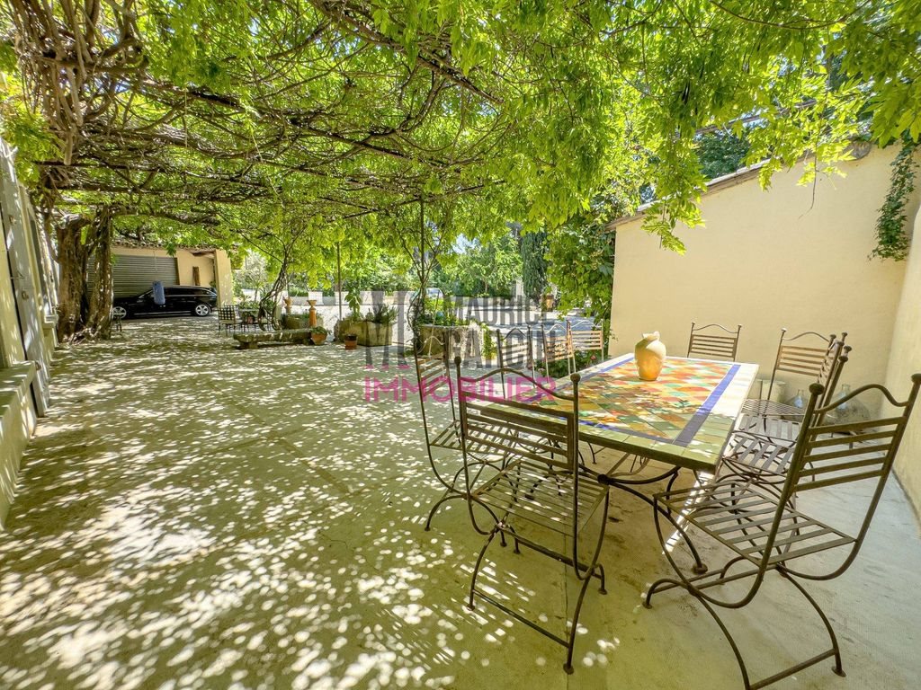 Maison à vendre, 276m², Lagnes