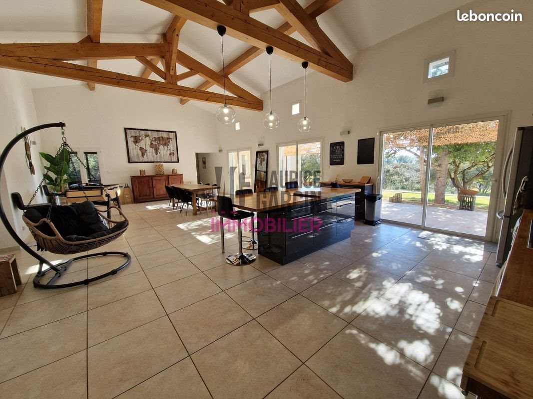 Maison à vendre, 262m², Cabrières-d'Avignon