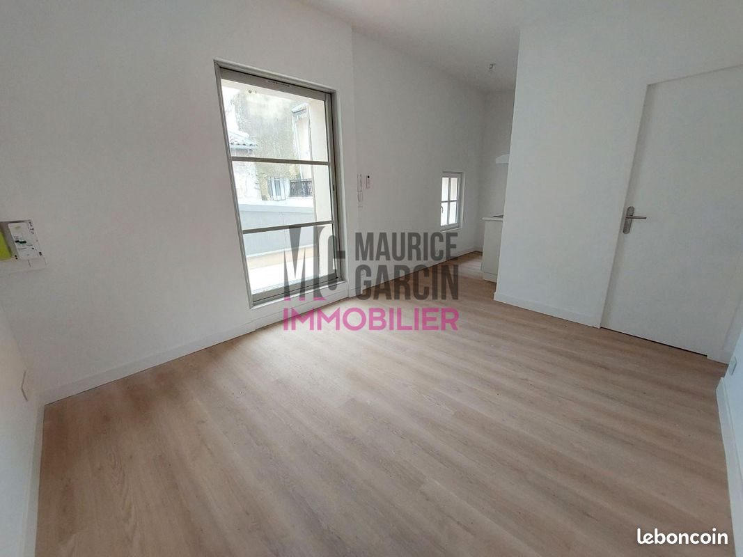 Appartement à louer, 18m², L'Isle-sur-la-Sorgue