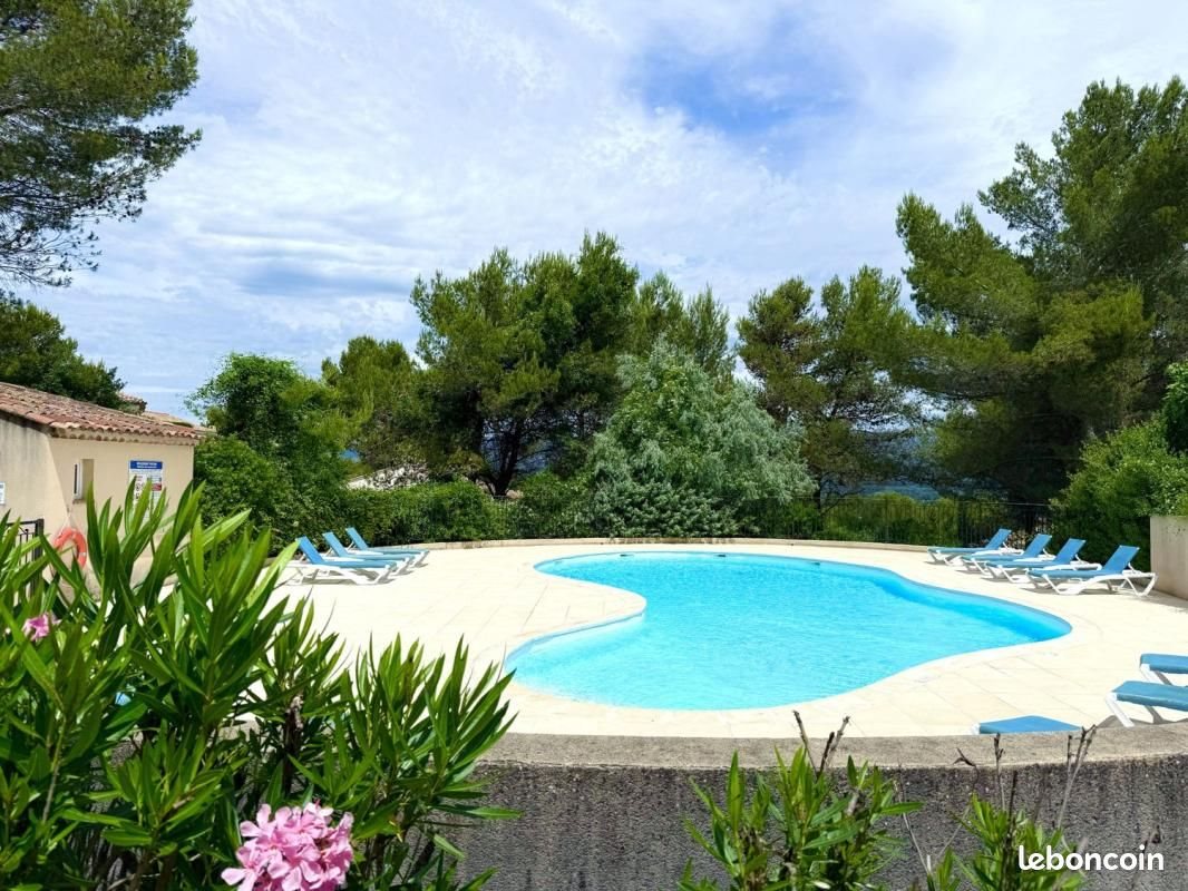 Appartement à louer, 57m², Mallemort