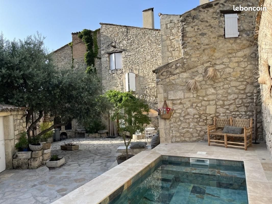 Maison à louer, 250m², Mallemort