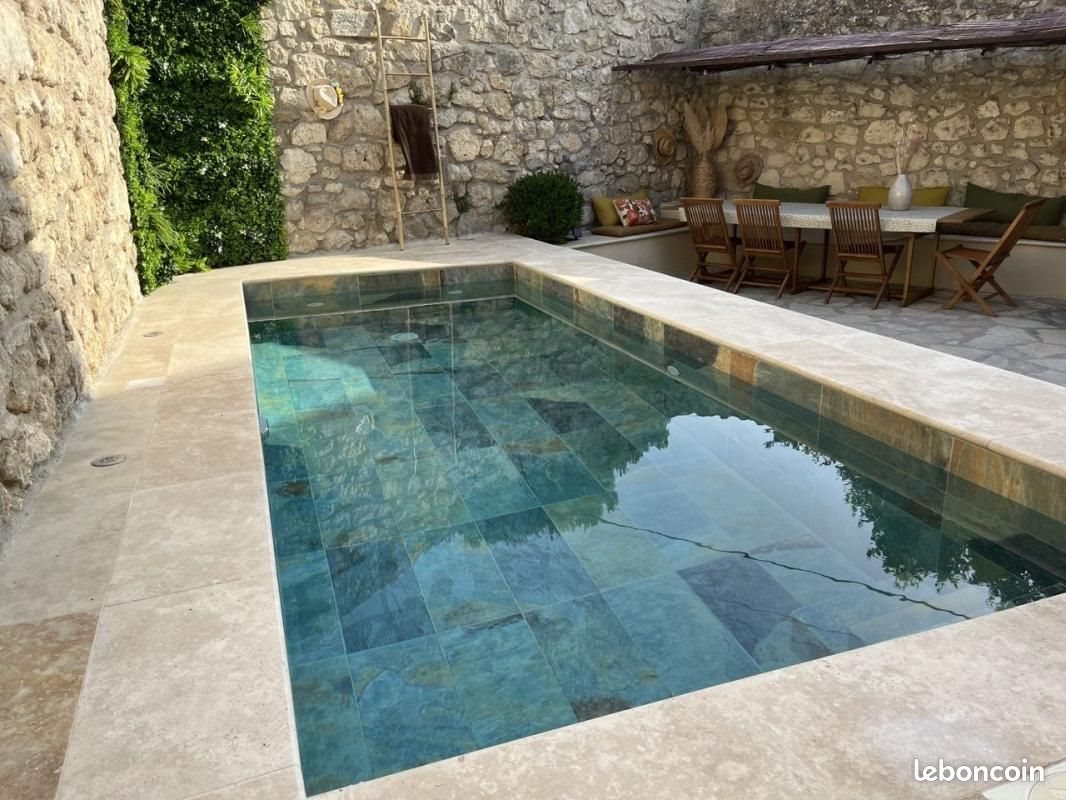 Maison à louer, 250m², Mallemort