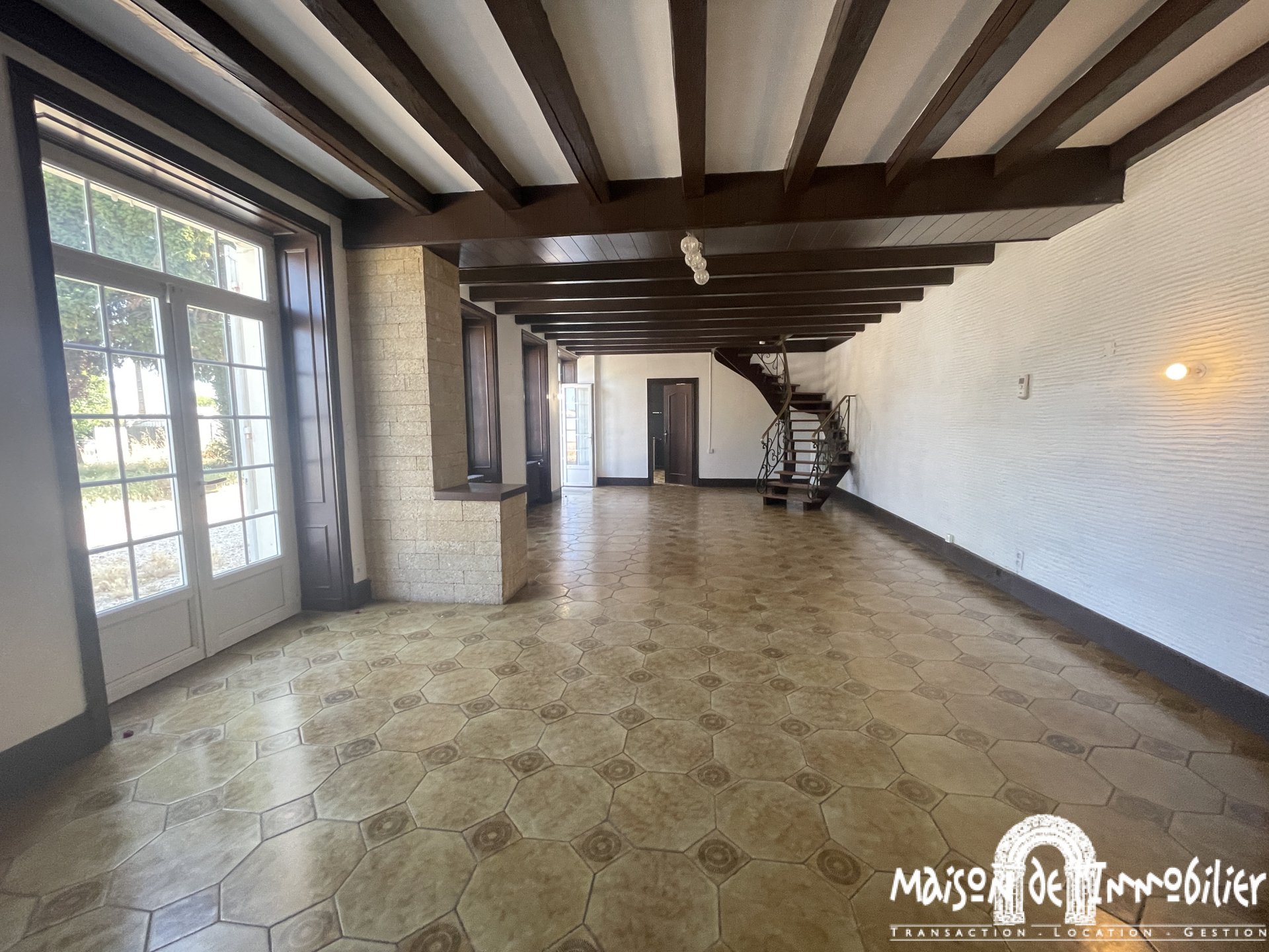 Maison à vendre, 154m², Châteaubernard