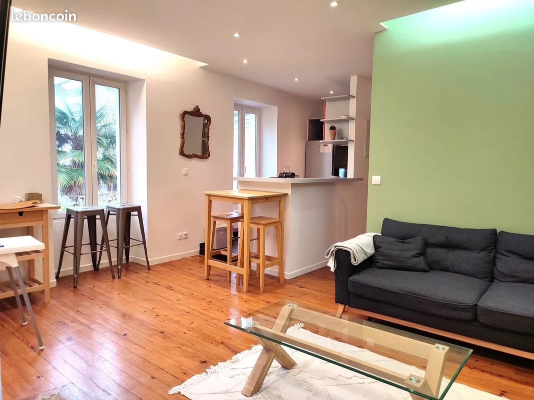 Appartement à louer, 57m², Pau