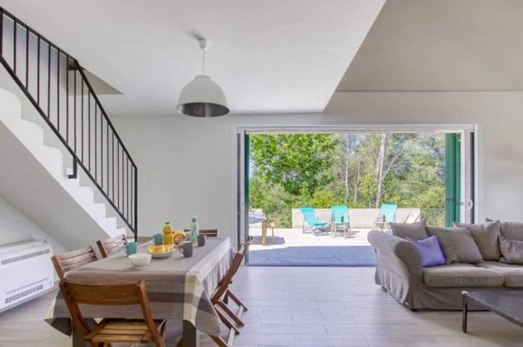 Maison à louer, 160m², Saint-Cyr-sur-Mer