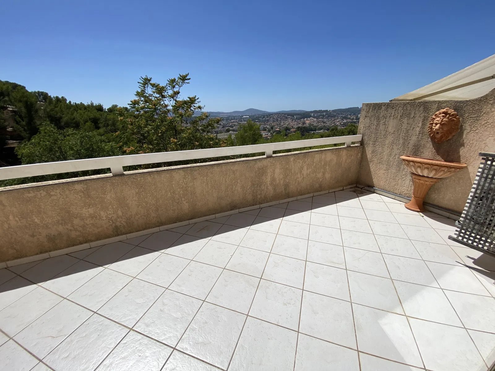 Appartement à louer, 151m², Toulon