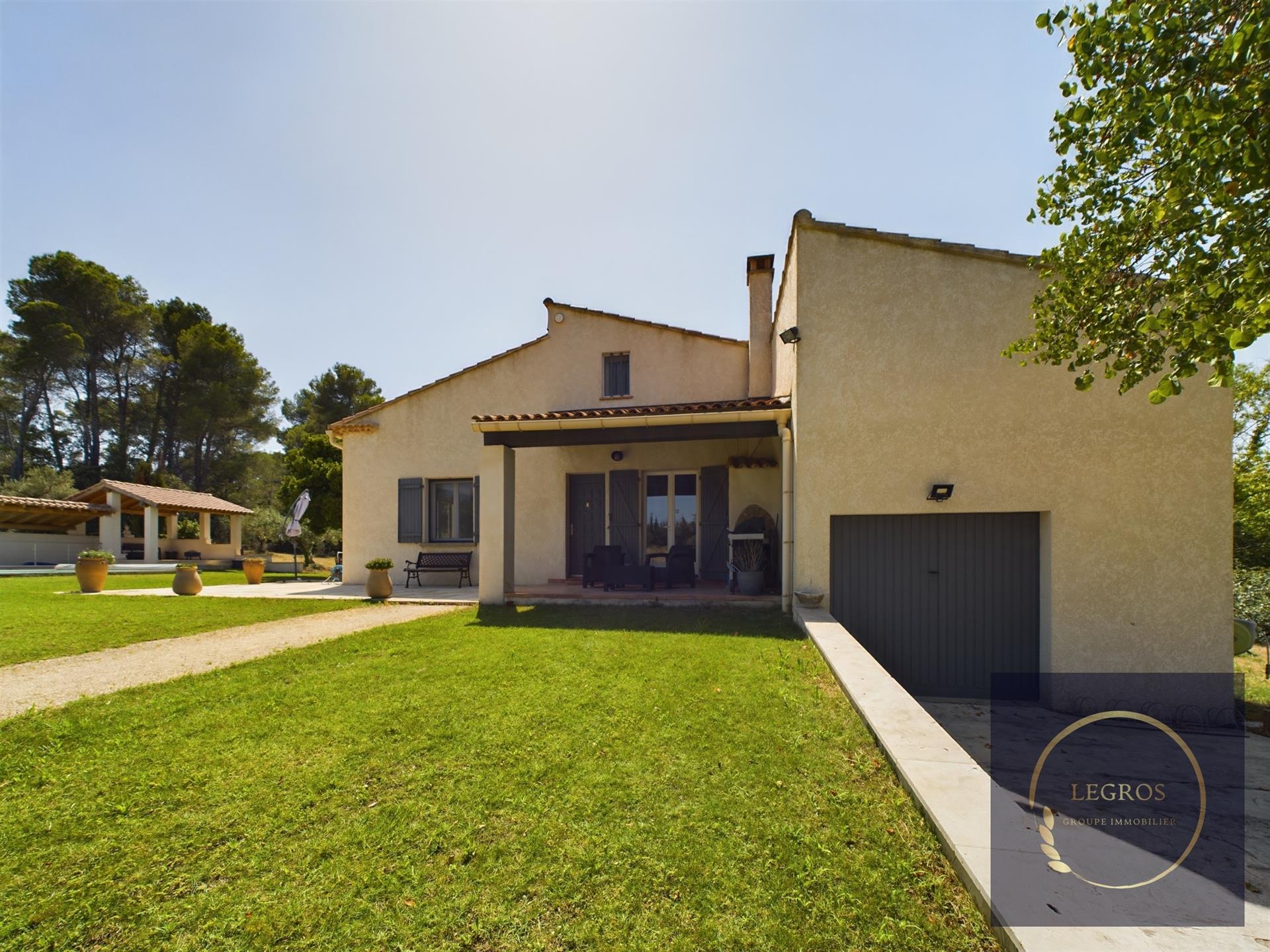 Maison à vendre, 145m², Eyragues