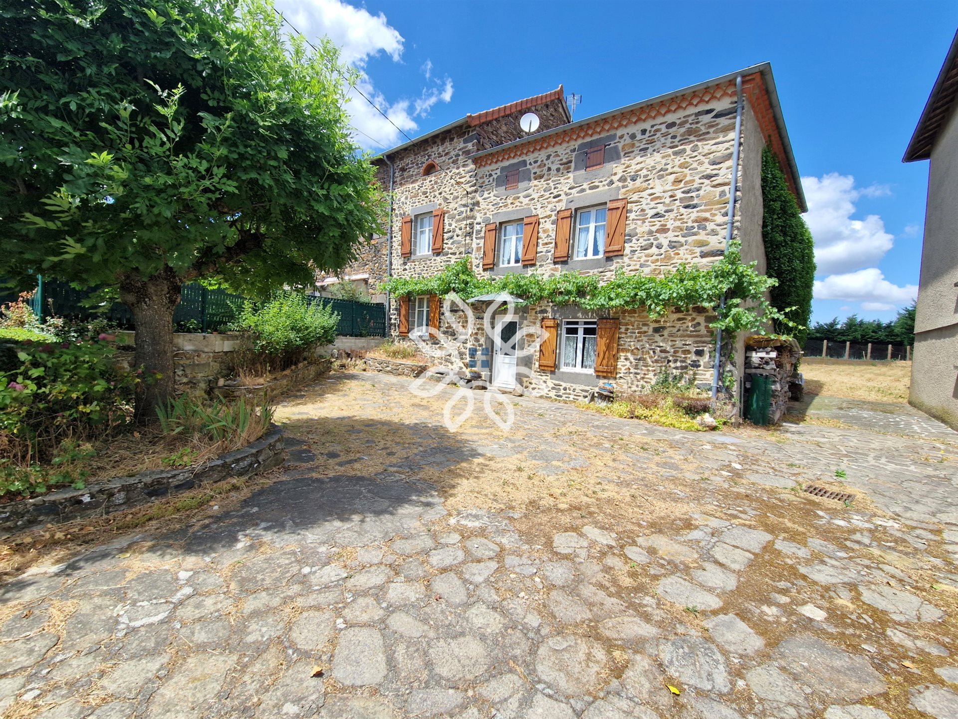 Maison à vendre, 160m², Massiac