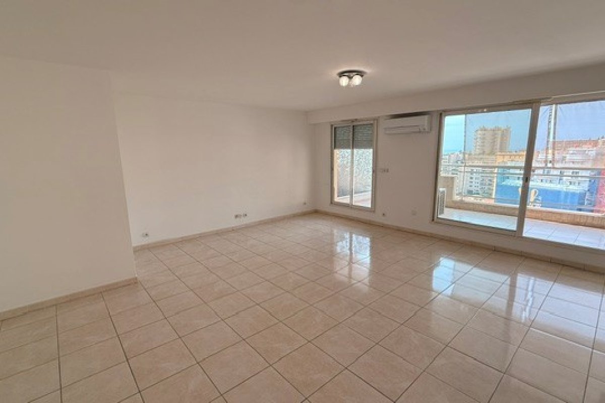 Appartement à louer, 91m², Beausoleil