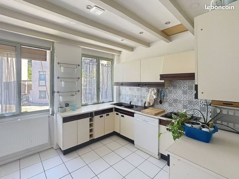 Appartement à louer, 91m², Saint-Étienne