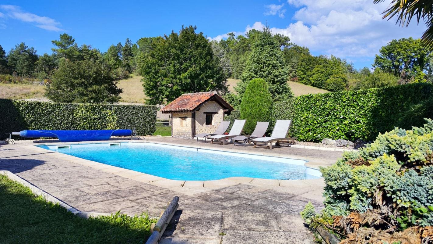 Maison à vendre, 363m², Mensignac