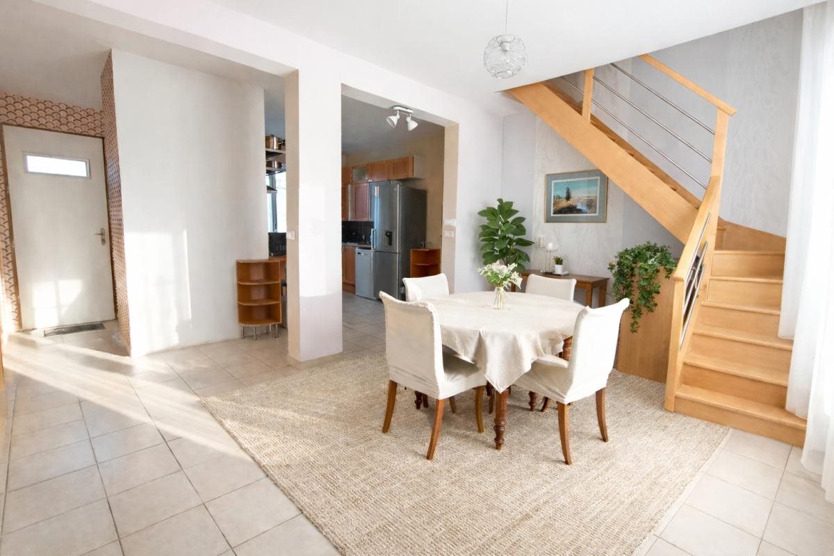 Maison à vendre, 157m², Varennes-Jarcy