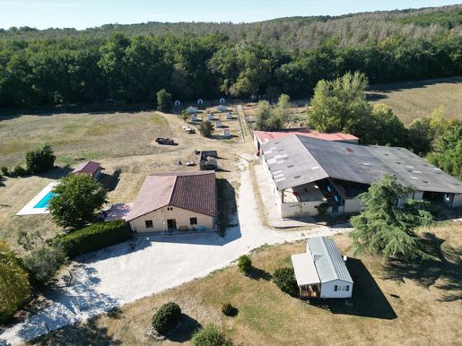 Maison 7 pièces 194 m² · à Blanquefort · 194 m² · 495 000 €