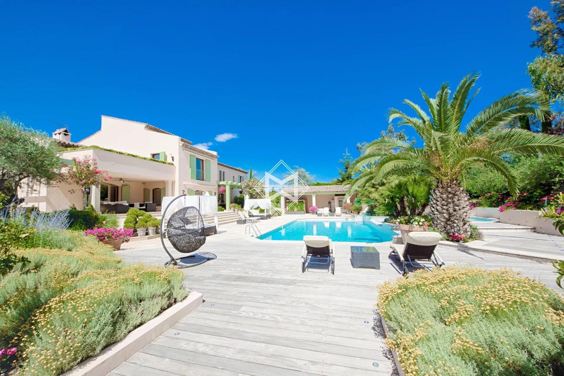 Maison à vendre, 540m², Mougins