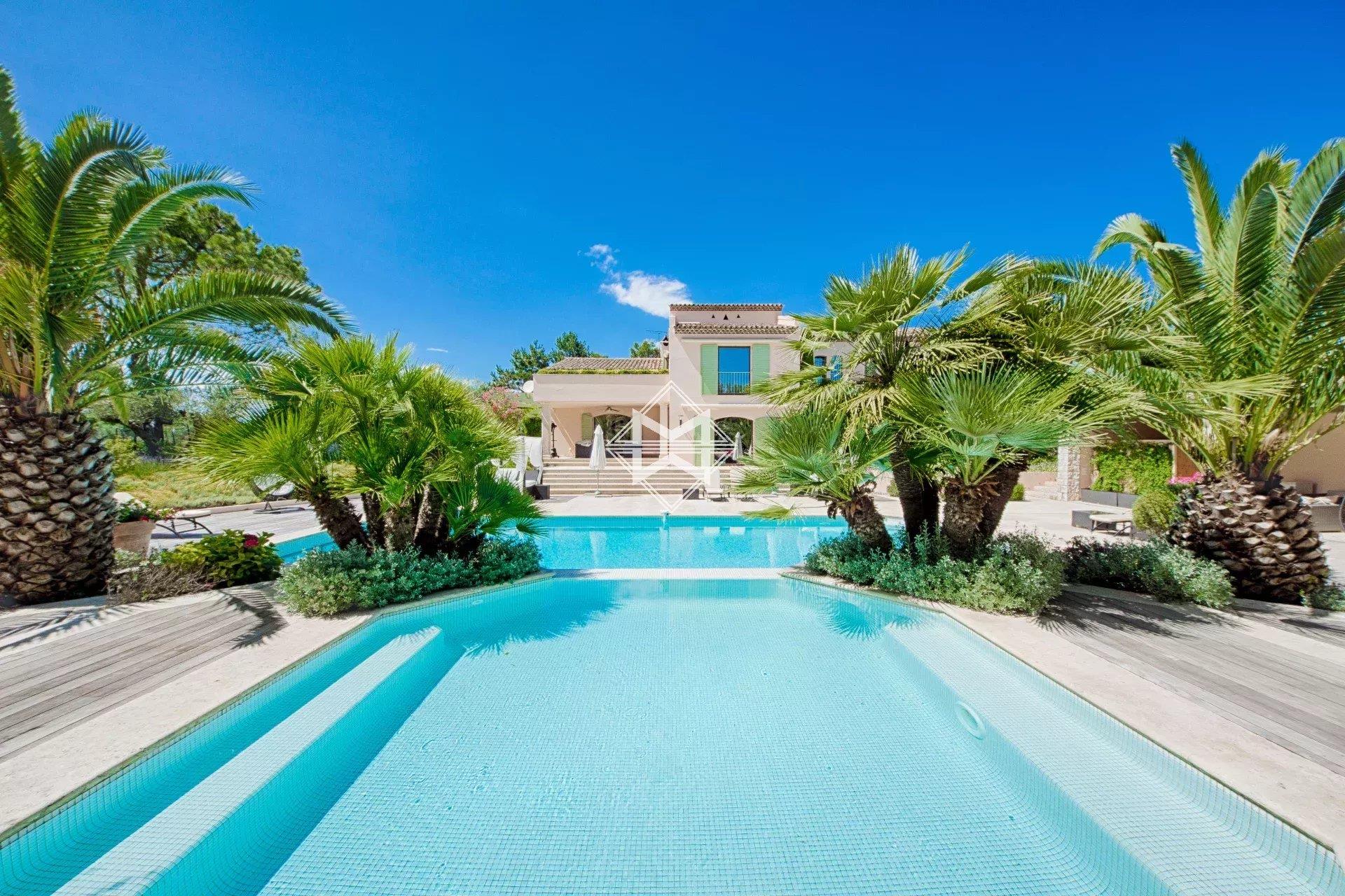 Maison à vendre, 540m², Mougins