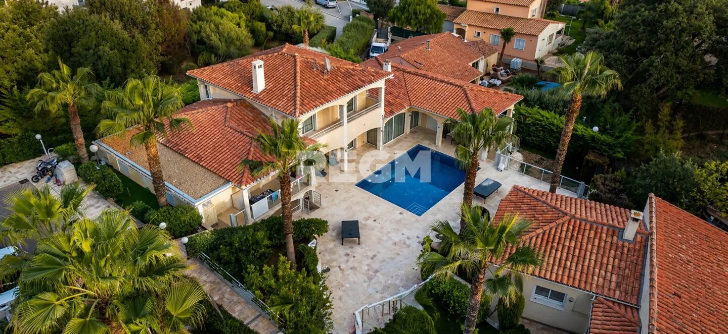 Maison à vendre, 400m², Fréjus