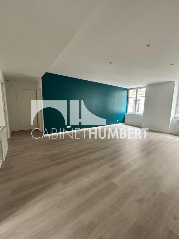Appartement à louer, 79m², Saint-Etienne