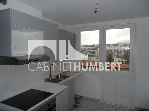 Appartement à louer, 80m², Saint-Etienne